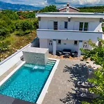La Pieda By Interhome * Ražanac