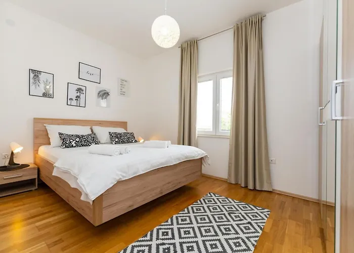 La Pieda By Interhome Ražanac