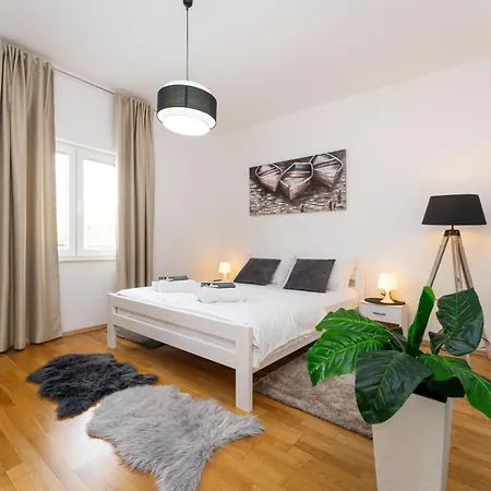 La Pieda By Interhome