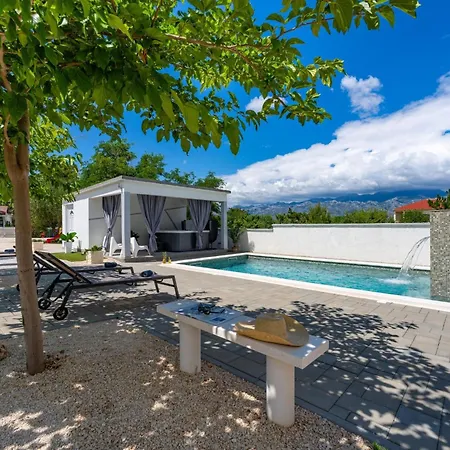Holiday home La Pieda By Interhome Razanac
