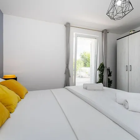 Holiday home La Pieda By Interhome Razanac